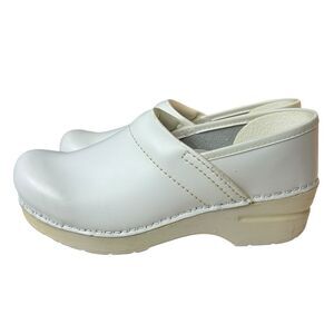 Dansko Professional Leather White Clog Shoes Nursing Womens 36 (U.S. 5.5 - 6)